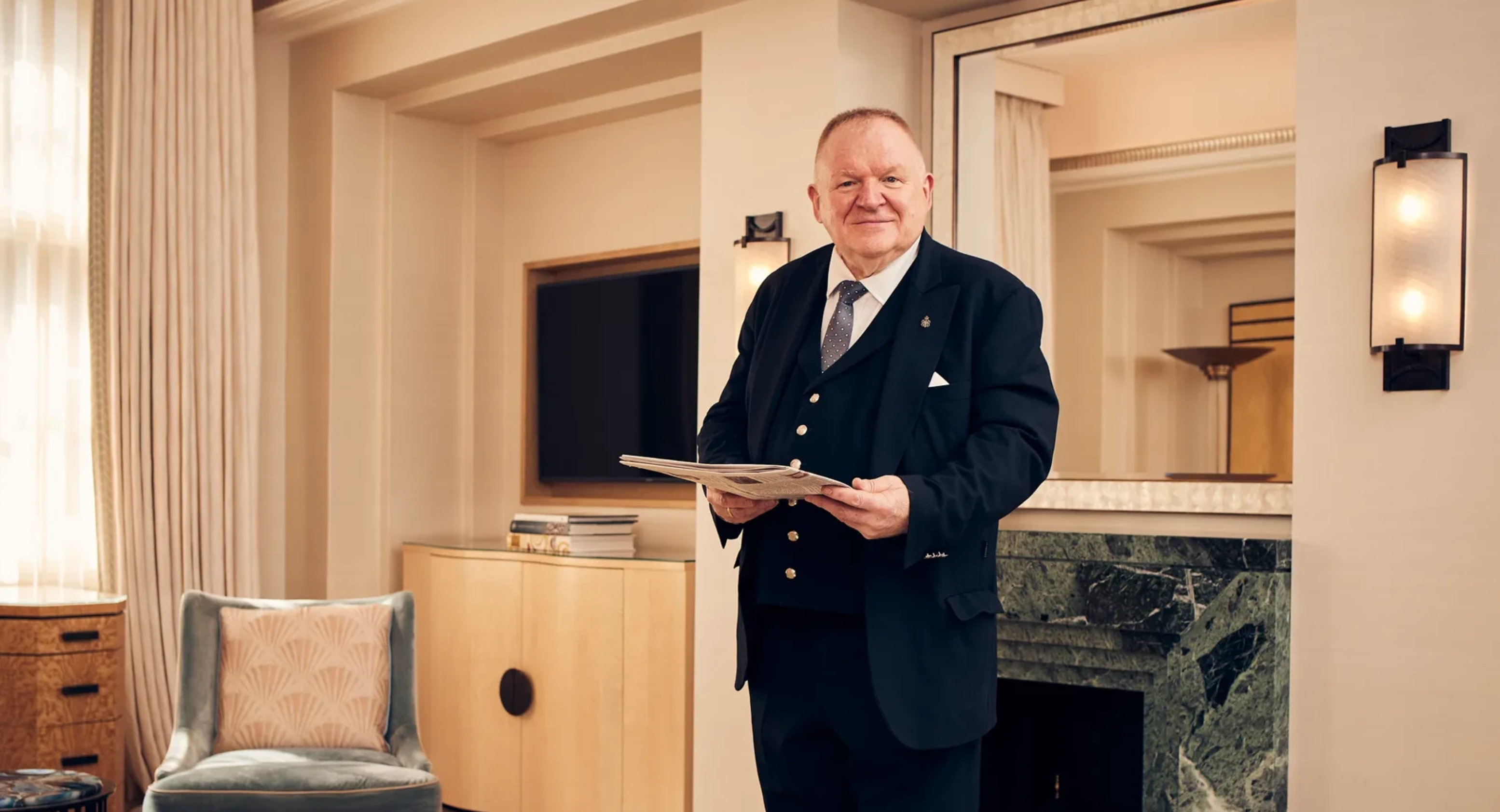 런던의 럭셔리 호텔 ’클래리지스’의 VVIP버틀러 서비스