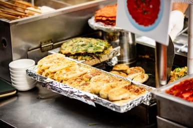 서울 스트리트푸드의 진실: 외국인 관광객이 알아야 할 맛집과 함정