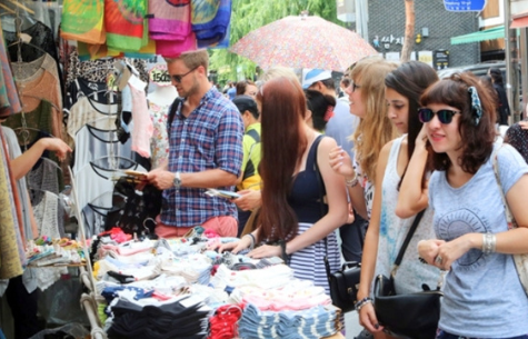 Insadong traditional crafts walk shopping Seoul